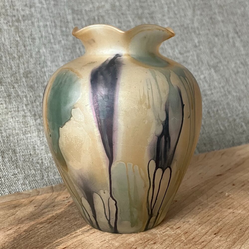 Reuven Nouveau Vase Satin Iridescent Art Glass Drip Scalloped Nice Collectible
